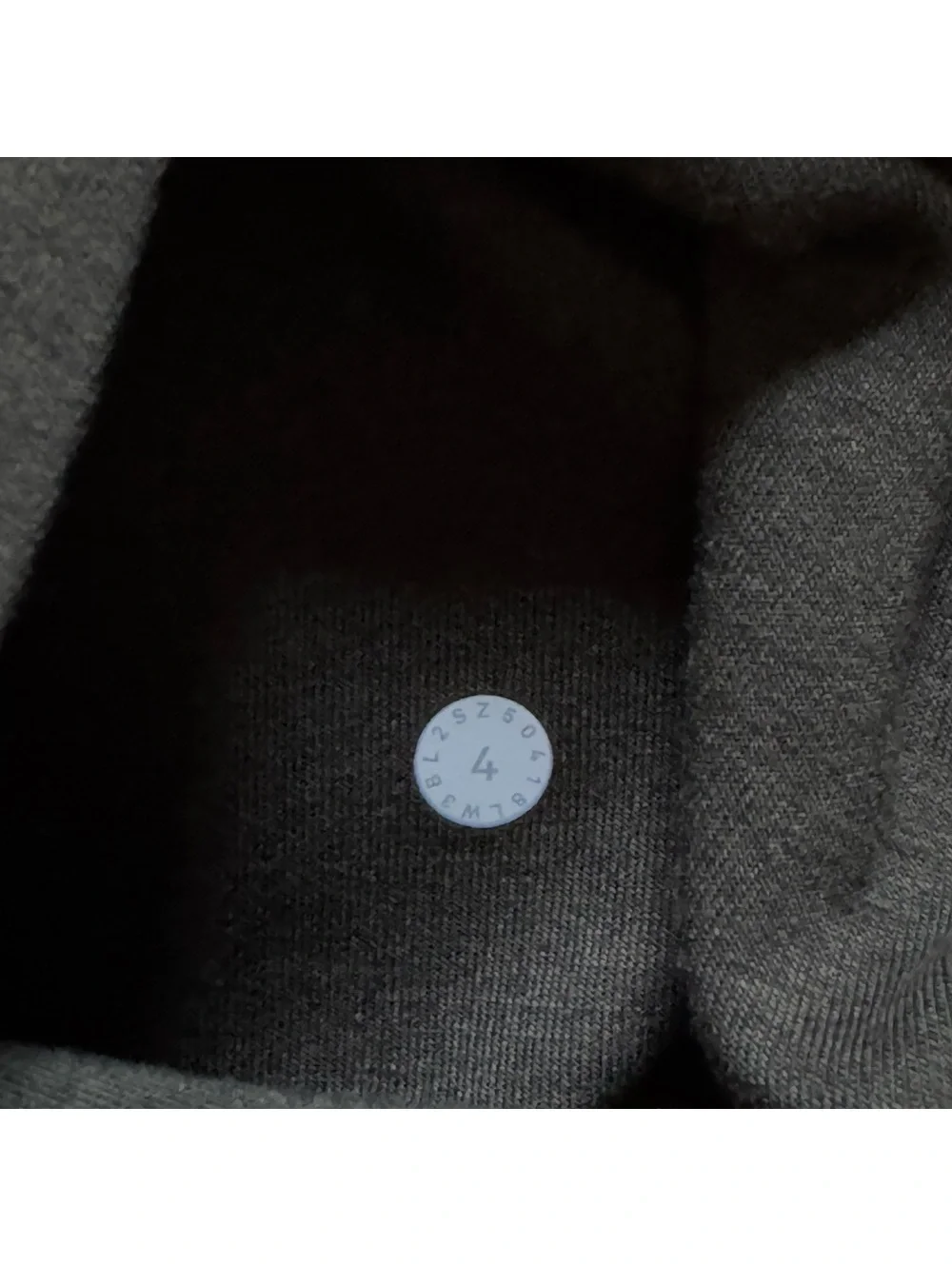 Lululemon City Sleek Streetwear Minimalistic Olive Green Hoodie size 4 (xs/s)